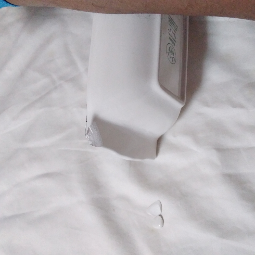 Green and Cream Pesto Sauce Dish - Picture 6 of 11